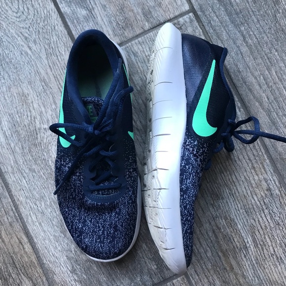 womens flex trainers